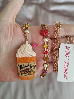 NWT Betsey Johnson Pumpkin Spice Necklace